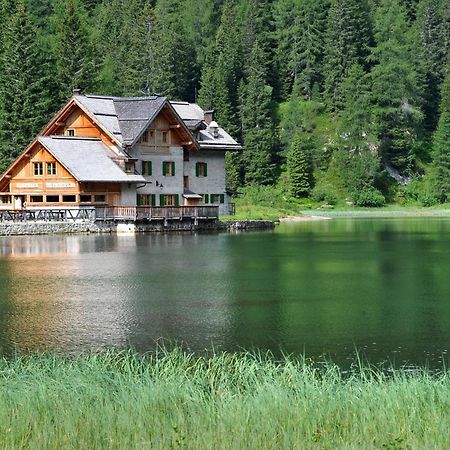 Rifugio Lago Nambino Madonna Kültér fotó