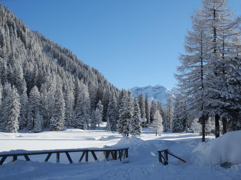 Rifugio Lago Nambino Madonna Kültér fotó