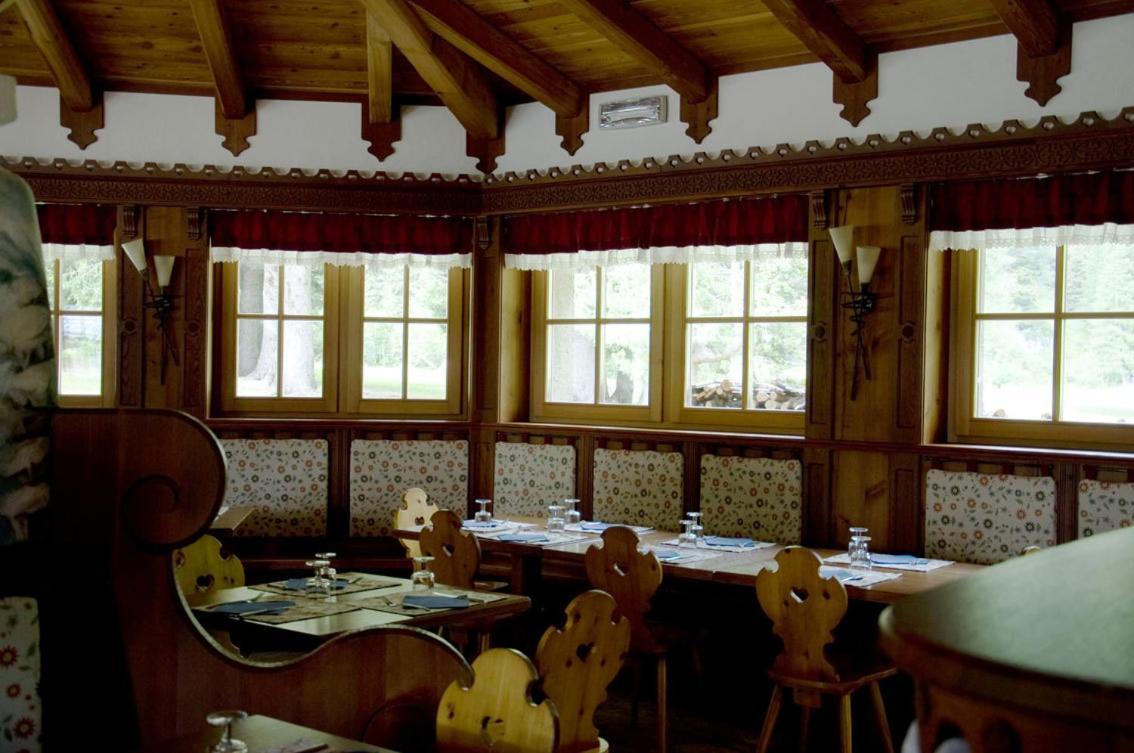 Rifugio Lago Nambino Madonna Kültér fotó