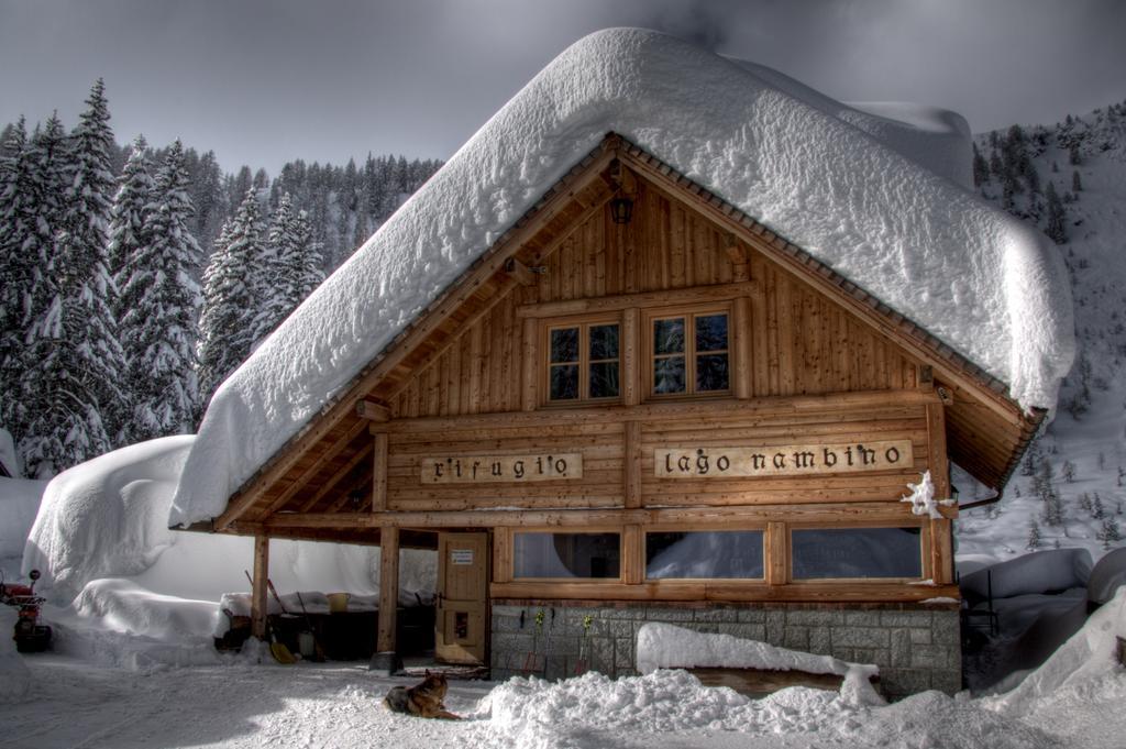 Rifugio Lago Nambino Madonna Kültér fotó