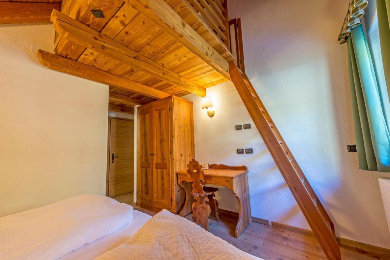 Rifugio Lago Nambino Madonna Kültér fotó